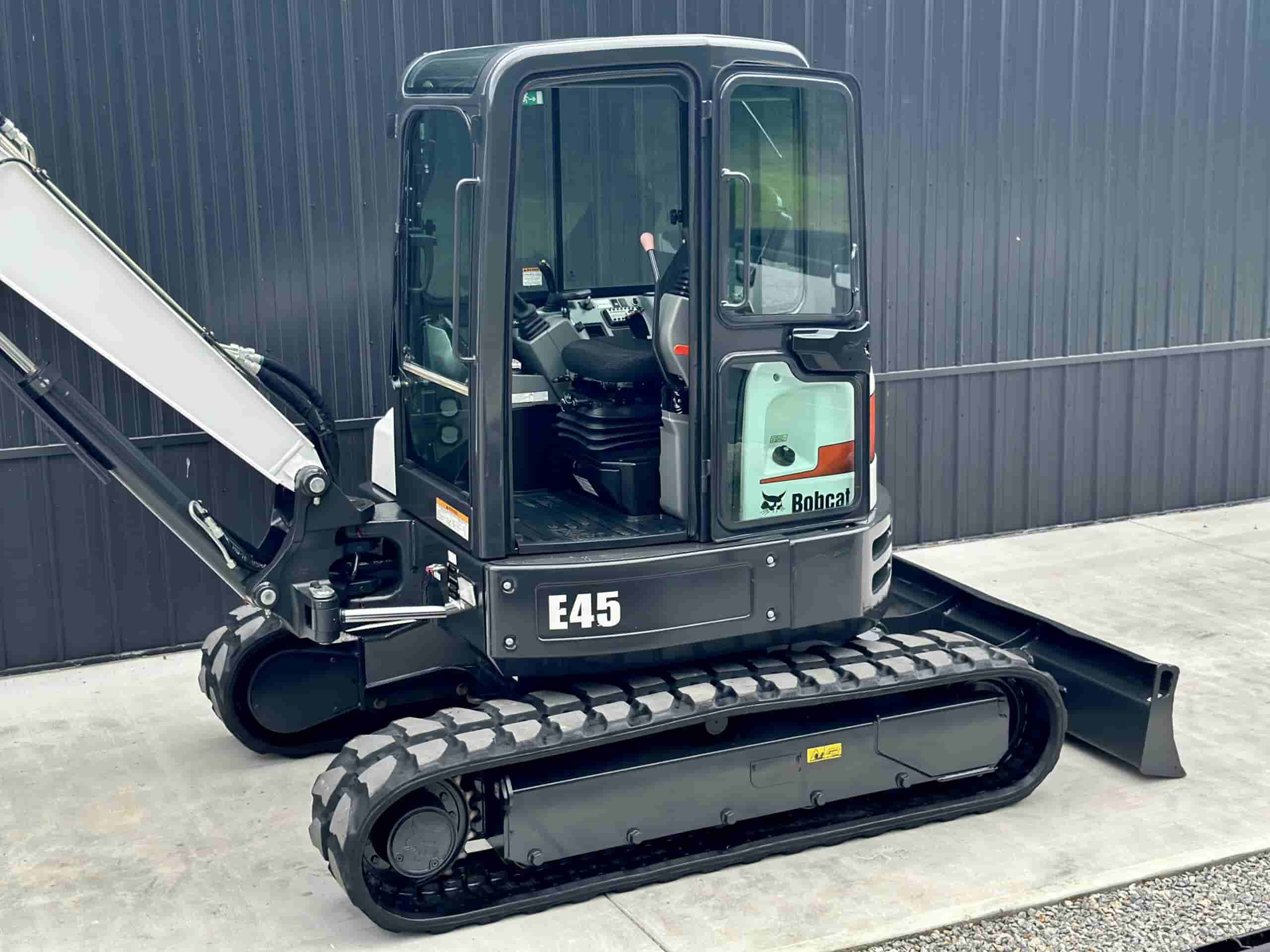 2019 BOBCAT E45
